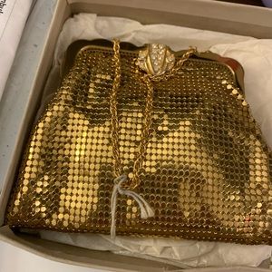 NEW IN BOX WITH TAG! Whiting and Davis evening coin bag super shiny!